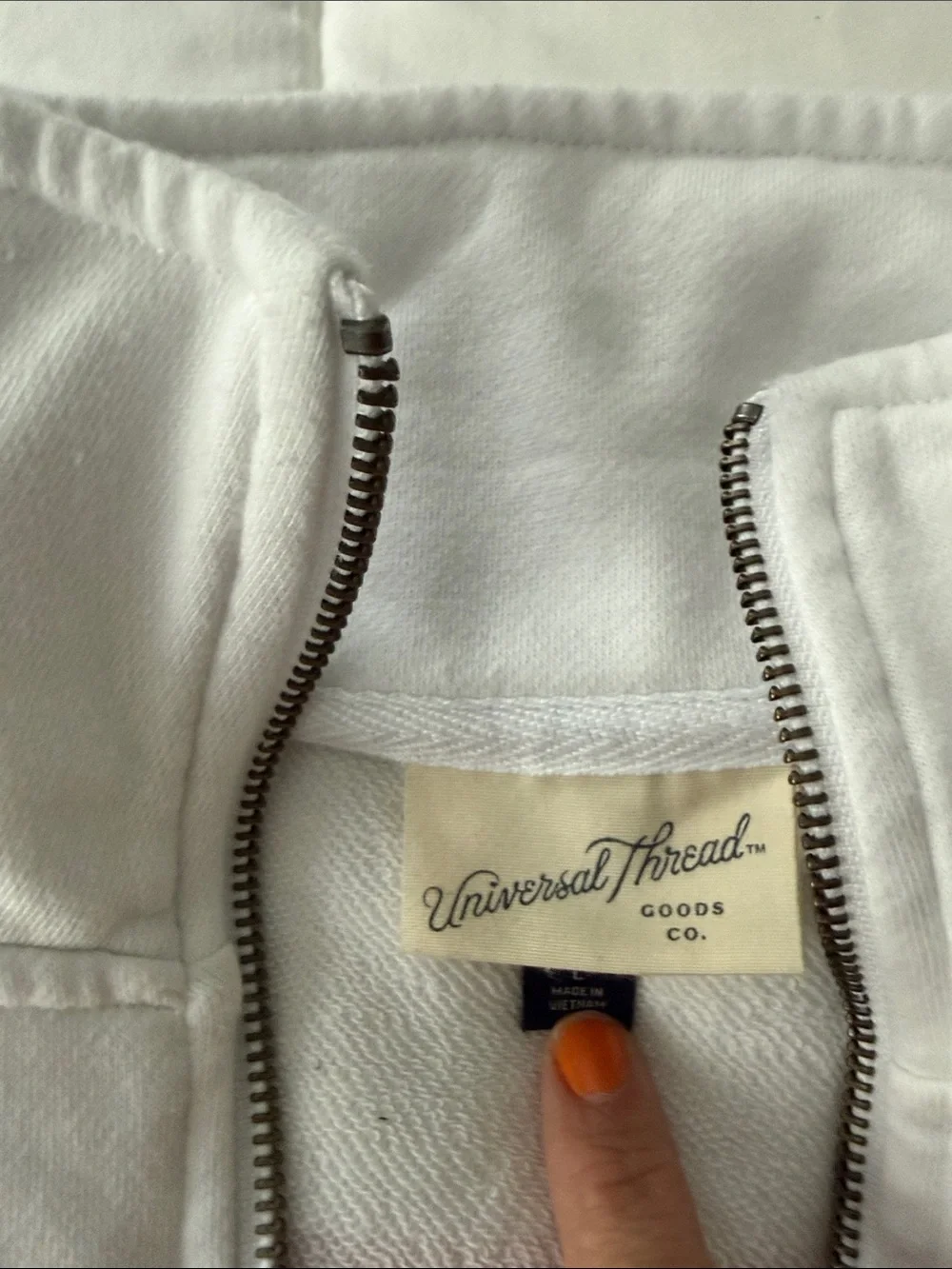 White USA Embroidered Quarter-Zip Pullover Sweater size large
